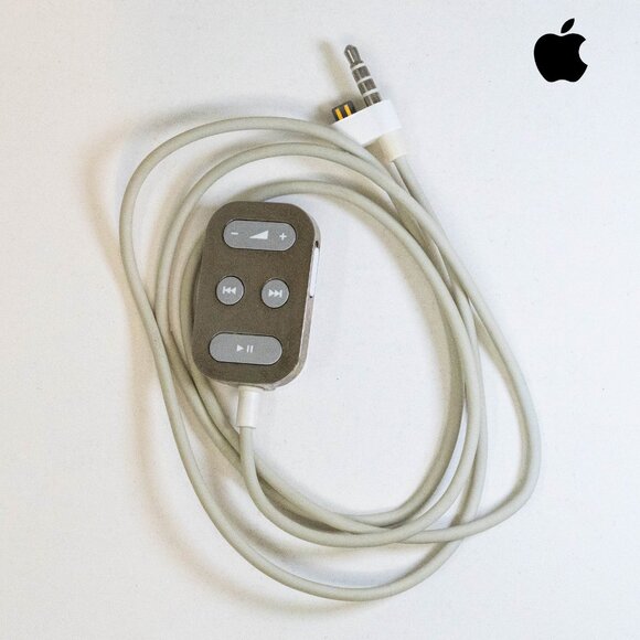 Apple ipod classic 4th gen Remote - Picture 2 of 2